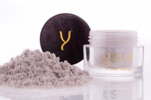 mineral-eyeshadow-sh1-%d7%a6%d7%9c%d7%9c%d7%99%d7%aa-%d7%90%d7%91%d7%a7%d7%94-%d7%9e%d7%99%d7%a0%d7%a8%d7%9c%d7%99%d7%aa-%d7%9e%d7%91%d7%99%d7%aa-%d7%92%d7%90%d7%99%d7%94-%d7%a7%d7%95%d7%a1%d7%9e