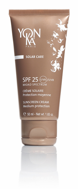 SOLAR CARE ULTRA PROTECTION SPF25 של יונקה פריז | מחיר: 289 ש״ח לתכולת 50 מ״ל | צילום: יח״צ חו״ל