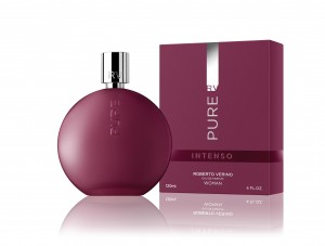 RV PURE WOMAN INTENSO הבושם לאשה מבית רוברטו ורינו | 179 ש״ח לתכולת 120 מ״ל | צילום: יח״צ חו״ל