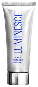 סבון פנים לשיקום הנעורים LUMINESCE מבית JEUNESSE GLOBAL ישראל מח?? ????? ????? 205 שח צילום יחצ. (Custom)